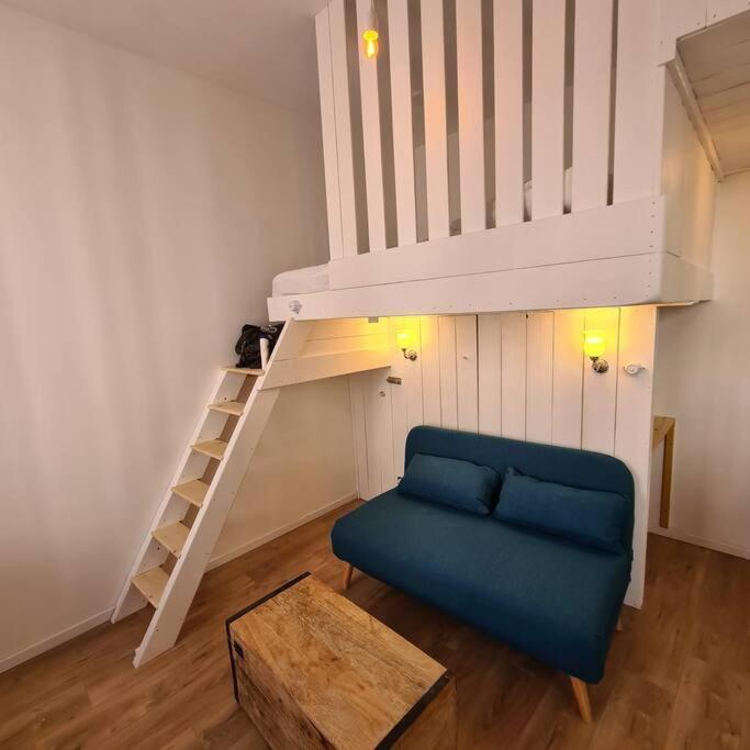 Beau A 30m De La / Beautiful 30m From The Apartment