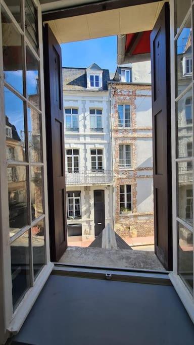 Beau A 30m De La / Beautiful 30m From The Apartment Trouville-sur-Mer