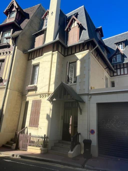 Apartment Beau A 30m De La / Beautiful 30m From The Trouville-sur-Mer