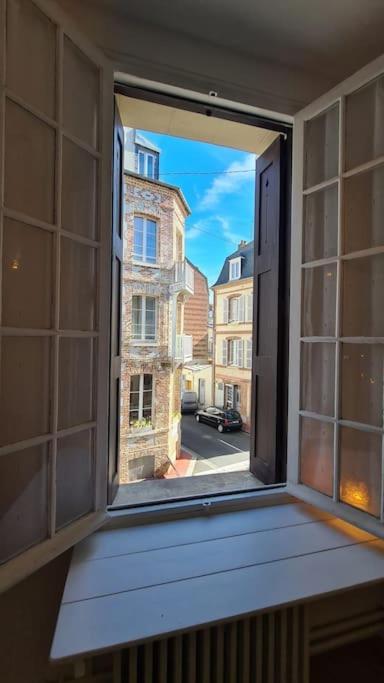 Beau A 30m De La / Beautiful 30m From The Apartment Trouville-sur-Mer